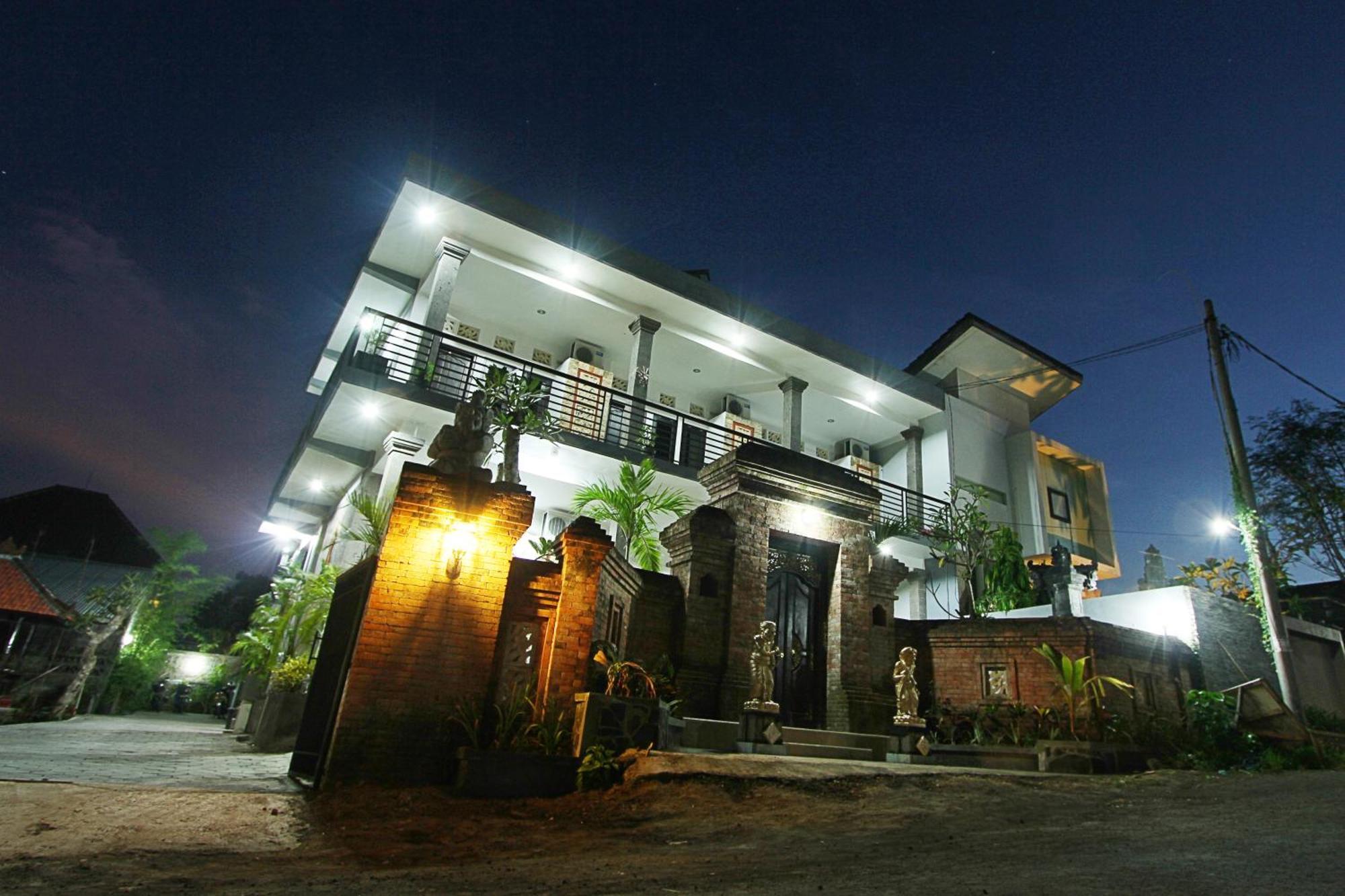 Reddoorz Near Stadion Kompyang Sujana Bali Denpasar Esterno foto