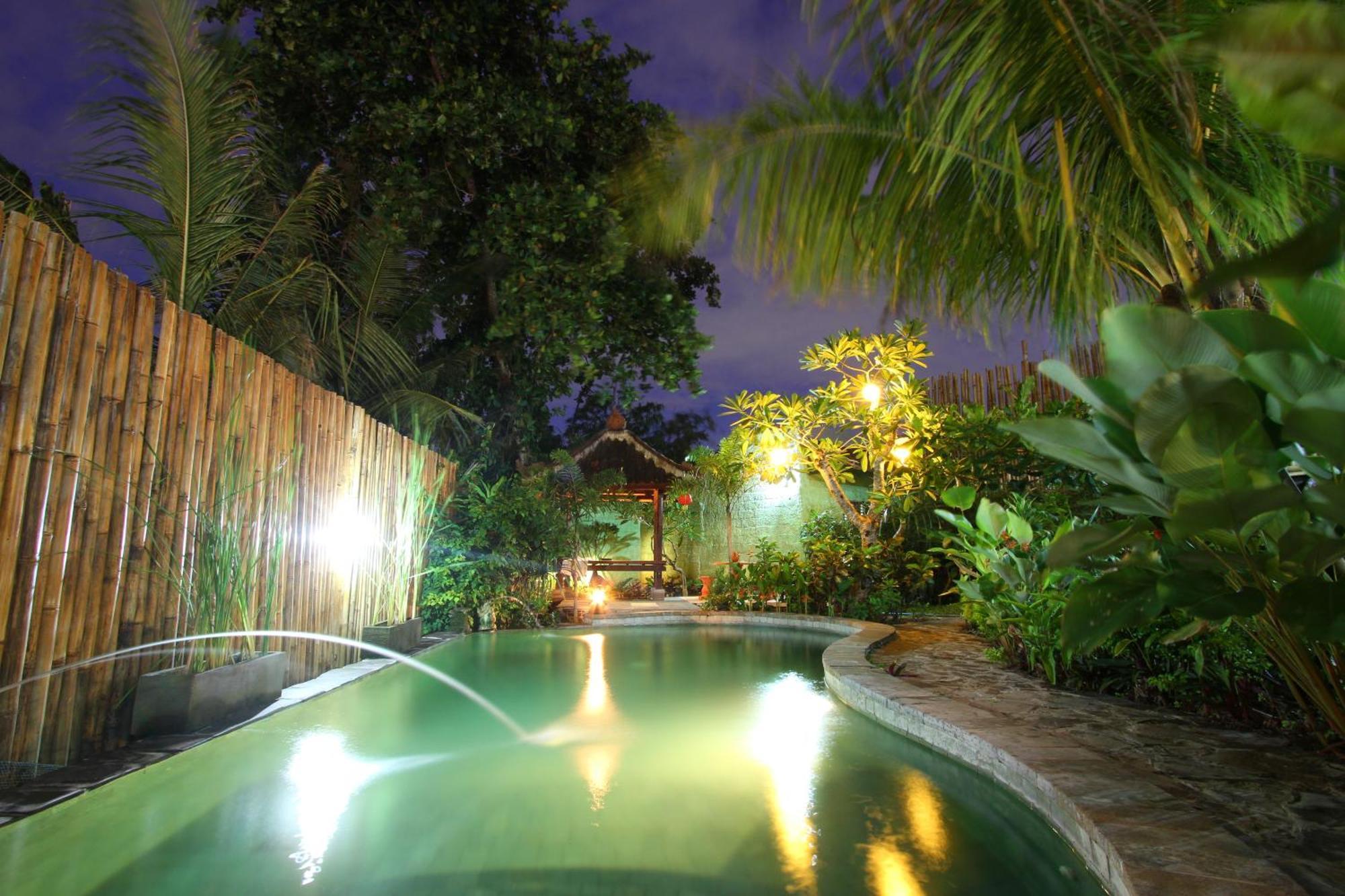 Reddoorz Near Stadion Kompyang Sujana Bali Denpasar Esterno foto